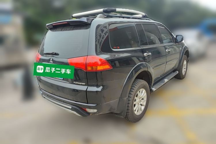 Used Mitsubishi Pajero Sport 2013 3.0L Automatic 4x4 Executive Edition Exterior 5