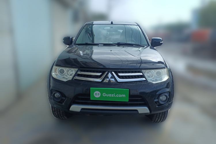 Used Mitsubishi Pajero Sport 2013 2.4L Manual Two-Wheel Drive Comfort Edition Front