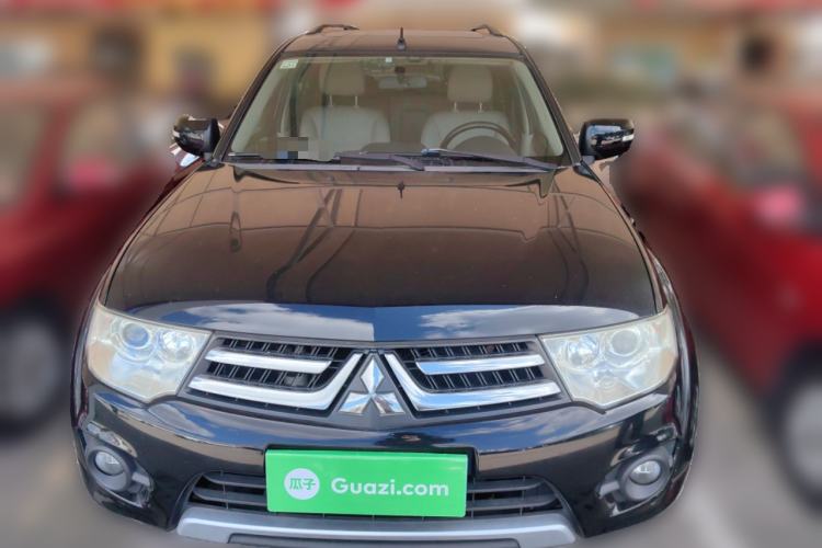 Used Mitsubishi Pajero Sport 2013 3.0L Automatic Two-Wheel Drive Luxury Edition Front