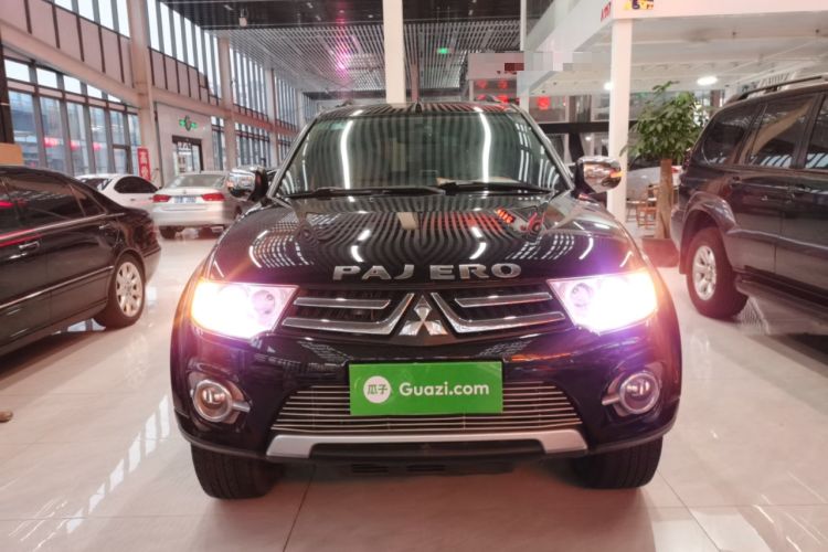Used Mitsubishi Pajero Sport 2013 3.0L Automatic Two-Wheel Drive Luxury Edition Front