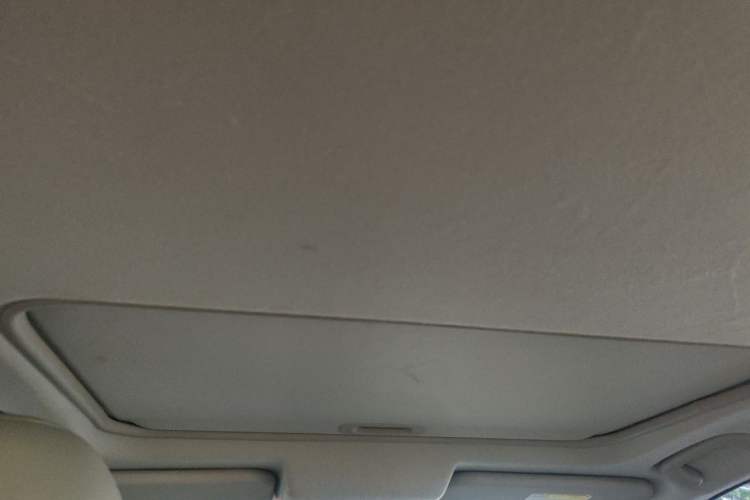 Used Mitsubishi Pajero Sport 2013 3.0L Automatic 4x4 Flagship Edition Headliner