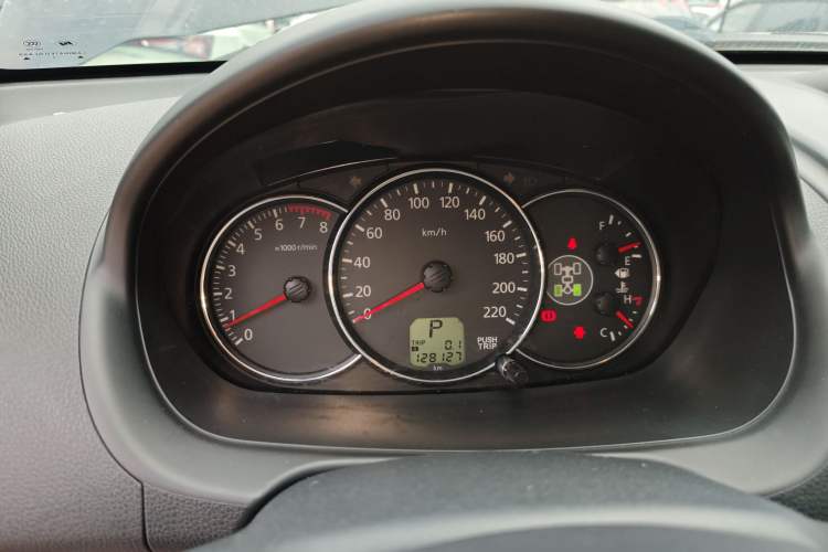 Used Mitsubishi Pajero Sport 2013 3.0L Automatic 4x4 Executive Edition Instrument Cluster