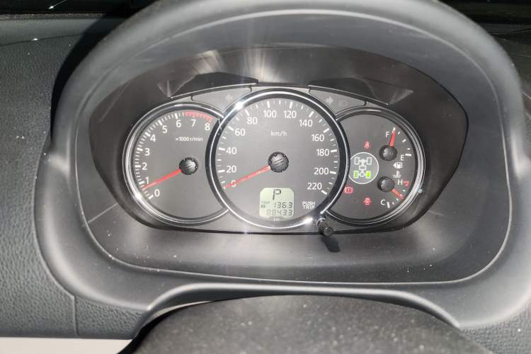 Used Mitsubishi Pajero Sport 2013 3.0L Automatic 4x4 Executive Edition Instrument Cluster