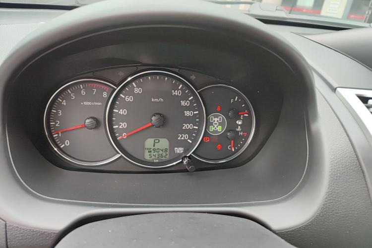 Used Mitsubishi Pajero Sport 2013 3.0L Automatic 4x4 Executive Edition Instrument Cluster