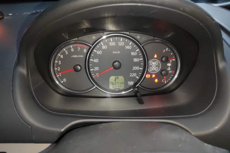 Used Mitsubishi Pajero Sport 2013 3.0L Automatic 4x4 Executive Edition Instrument Cluster
