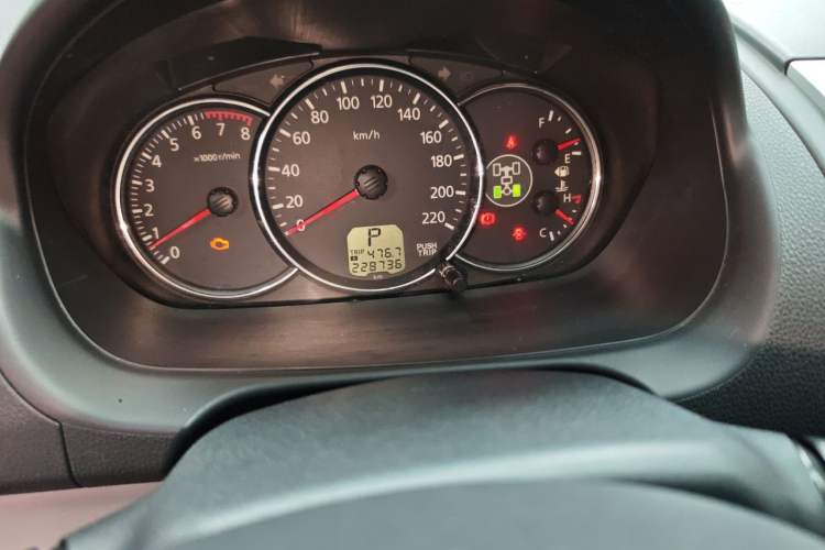 Used Mitsubishi Pajero Sport 2013 3.0L Automatic 4x4 Executive Edition Instrument Cluster