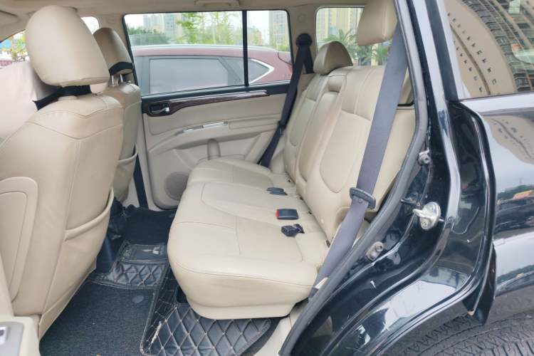 Used Mitsubishi Pajero Sport 2013 3.0L Automatic 4x4 Flagship Edition Interior 1