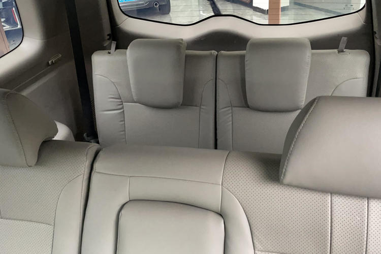 Used Mitsubishi Pajero Sport 2013 3.0L Automatic 4x4 Executive Edition Interior 4