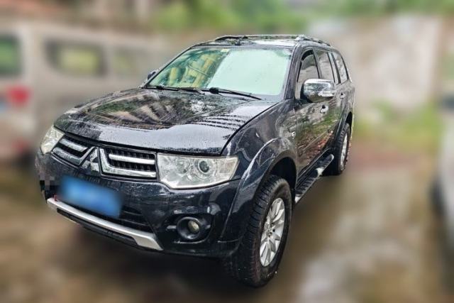 Used Mitsubishi Pajero Sport 2013 3.0L Automatic 4x4 Executive Edition
