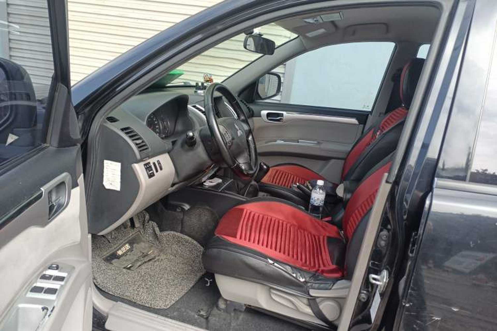 Used Mitsubishi Pajero Sport 2013 2.4L Manual Two-Wheel Drive Comfort Edition Left Front Seat
