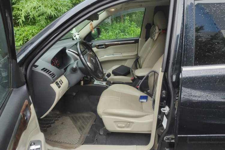 Used Mitsubishi Pajero Sport 2013 3.0L Automatic 4x4 Flagship Edition Left Front Seat
