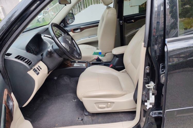 Used Mitsubishi Pajero Sport 2013 3.0L Automatic Two-Wheel Drive Luxury Edition Left Front Seat