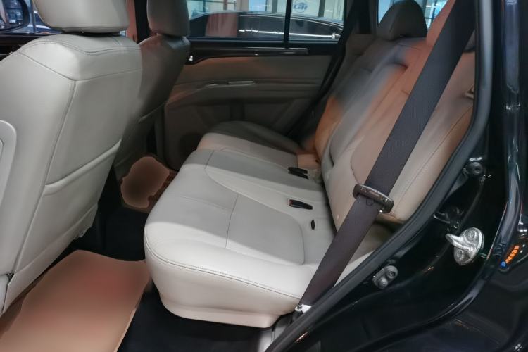 Used Mitsubishi Pajero Sport 2013 3.0L Automatic Two-Wheel Drive Luxury Edition Left Rear Seat