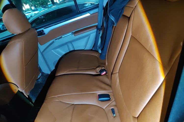 Used Mitsubishi Pajero Sport 2013 3.0L Automatic 4x4 Executive Edition Left Rear Seat