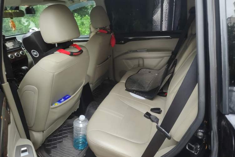 Used Mitsubishi Pajero Sport 2013 3.0L Automatic 4x4 Flagship Edition Left Rear Seat