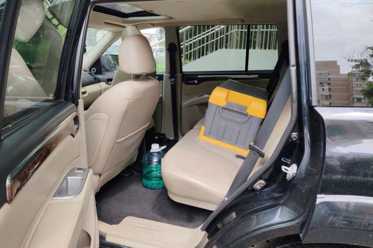 Used Mitsubishi Pajero Sport 2013 3.0L Automatic Two-Wheel Drive Luxury Edition Left Rear Seat