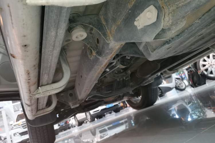 Used Mitsubishi Pajero Sport 2013 3.0L Automatic Two-Wheel Drive Luxury Edition Left Side Sill