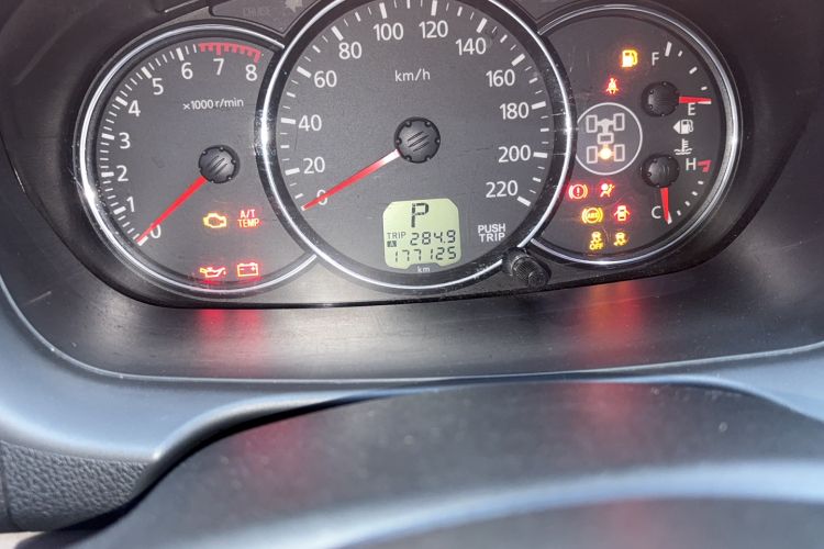 Used Mitsubishi Pajero Sport 2013 3.0L Automatic 4x4 Executive Edition Odometer Close Up