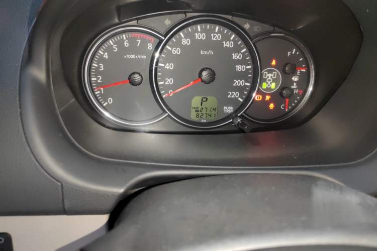 Used Mitsubishi Pajero Sport 2013 3.0L Automatic 4x4 Executive Edition Odometer Close Up