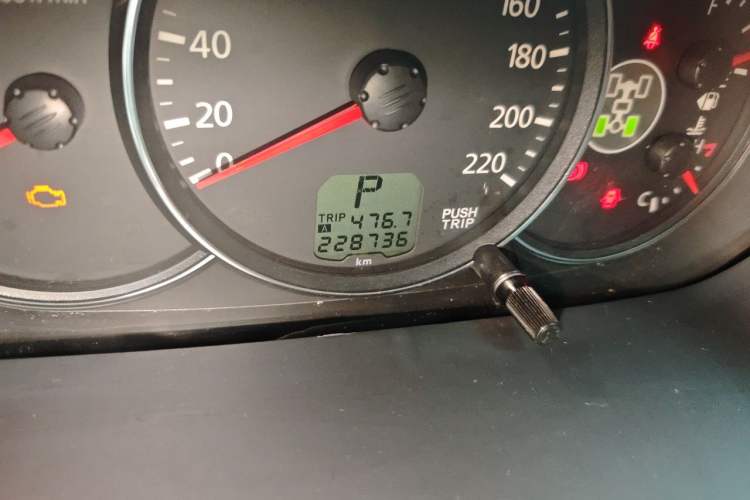 Used Mitsubishi Pajero Sport 2013 3.0L Automatic 4x4 Executive Edition Odometer Close Up