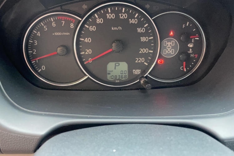 Used Mitsubishi Pajero Sport 2013 3.0L Automatic 4x4 Executive Edition Odometer Close Up