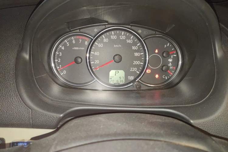 Used Mitsubishi Pajero Sport 2013 3.0L Automatic Two-Wheel Drive Luxury Edition Odometer Close Up
