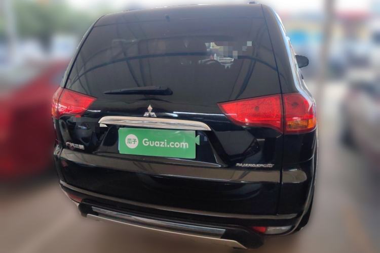 Used Mitsubishi Pajero Sport 2013 3.0L Automatic Two-Wheel Drive Luxury Edition Rear