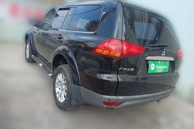 Used Mitsubishi Pajero Sport 2013 2.4L Manual Two-Wheel Drive Comfort Edition Rear Left 45 Deg