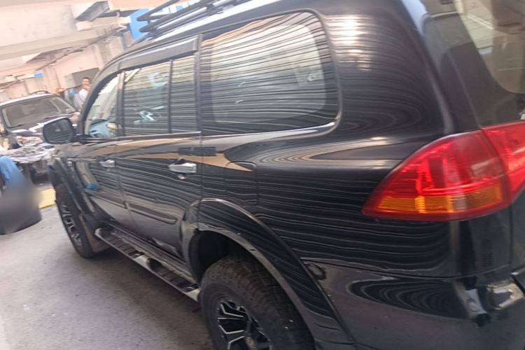 Used Mitsubishi Pajero Sport 2013 3.0L Automatic 4x4 Executive Edition Rear Left 45 Deg