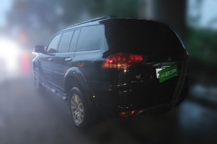 Used Mitsubishi Pajero Sport 2013 3.0L Automatic Two-Wheel Drive Luxury Edition Rear Left 45 Deg