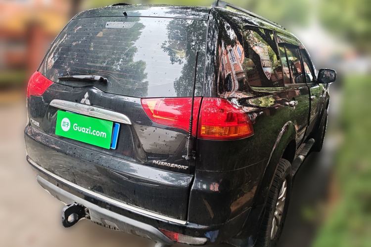 Used Mitsubishi Pajero Sport 2013 3.0L Automatic 4x4 Executive Edition Rear Right 45 Deg