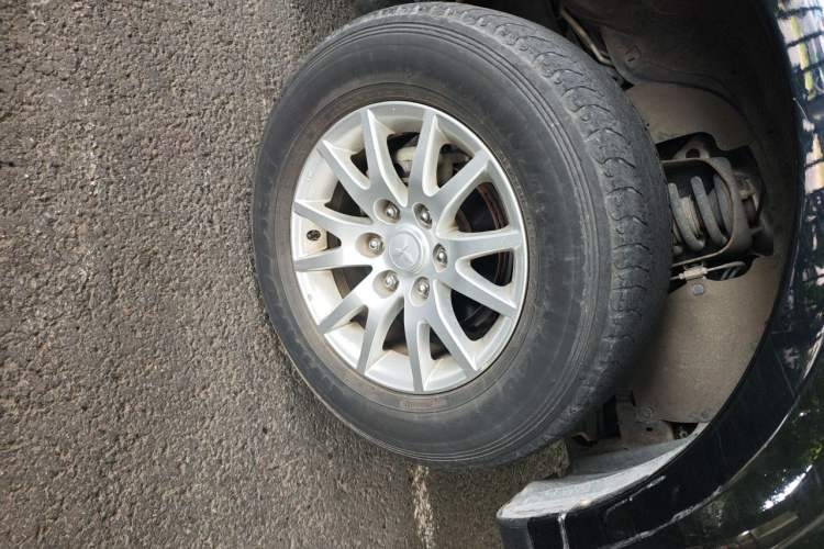 Used Mitsubishi Pajero Sport 2013 3.0L Automatic 4x4 Flagship Edition Right Front Wheel Hub