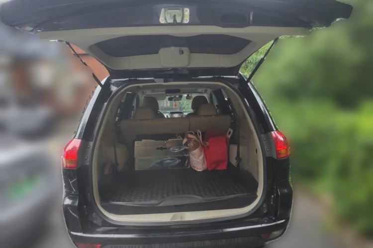 Used Mitsubishi Pajero Sport 2013 3.0L Automatic 4x4 Flagship Edition Trunk