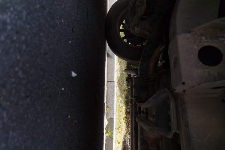 Used Mitsubishi Pajero Sport 2013 2.4L Manual Two-Wheel Drive Comfort Edition Chassis Front Left