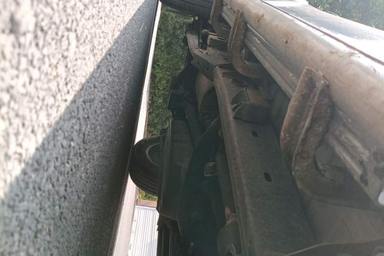 Used Mitsubishi Pajero Sport 2013 2.4L Manual Two-Wheel Drive Comfort Edition Chassis Front Right