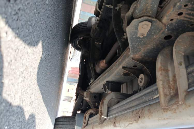 Used Mitsubishi Pajero Sport 2013 2.4L Manual Two-Wheel Drive Comfort Edition Chassis Rear Right
