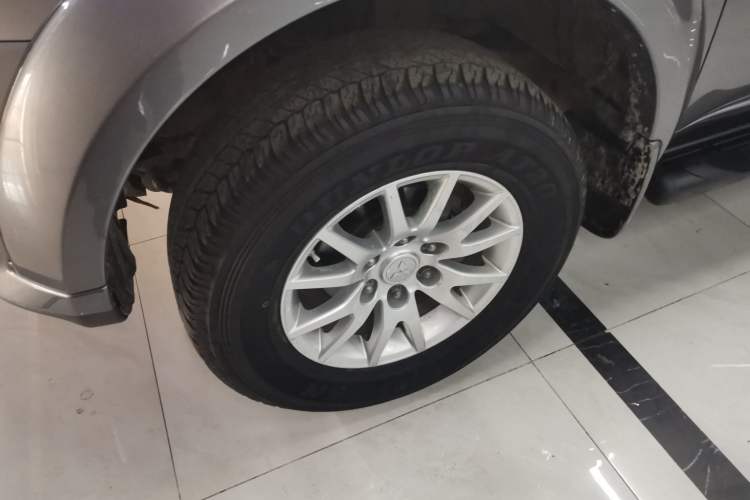 Used Mitsubishi Pajero Sport 2013 3.0L Automatic 4x4 Flagship Edition Exterior 4