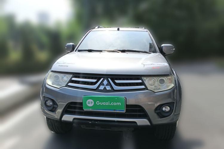 Used Mitsubishi Pajero Sport 2013 2.4L Manual Two-Wheel Drive Comfort Edition Front