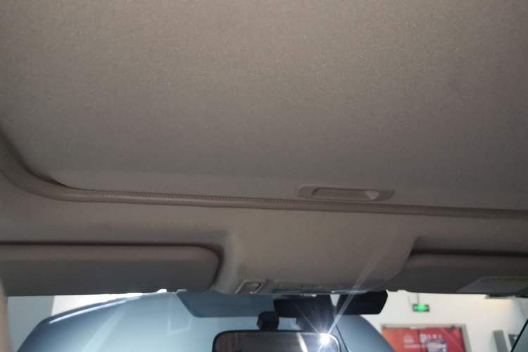 Used Mitsubishi Pajero Sport 2013 3.0L Automatic 4x4 Flagship Edition Headliner