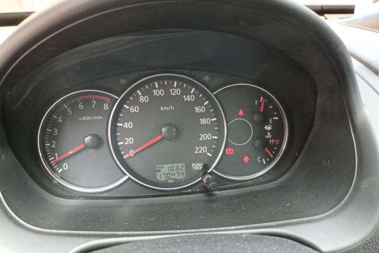 Used Mitsubishi Pajero Sport 2013 2.4L Manual Two-Wheel Drive Comfort Edition Instrument Cluster