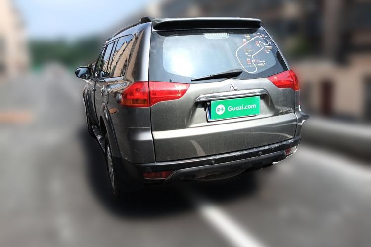 Used Mitsubishi Pajero Sport 2013 2.4L Manual Two-Wheel Drive Comfort Edition Rear Left 45 Deg