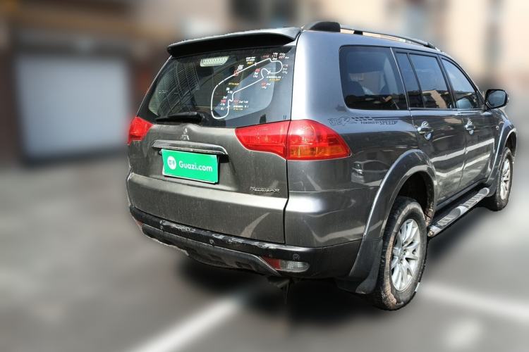 Used Mitsubishi Pajero Sport 2013 2.4L Manual Two-Wheel Drive Comfort Edition Rear Right 45 Deg