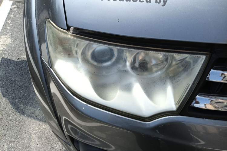 Used Mitsubishi Pajero Sport 2013 2.4L Manual Two-Wheel Drive Comfort Edition Right Front Headlight