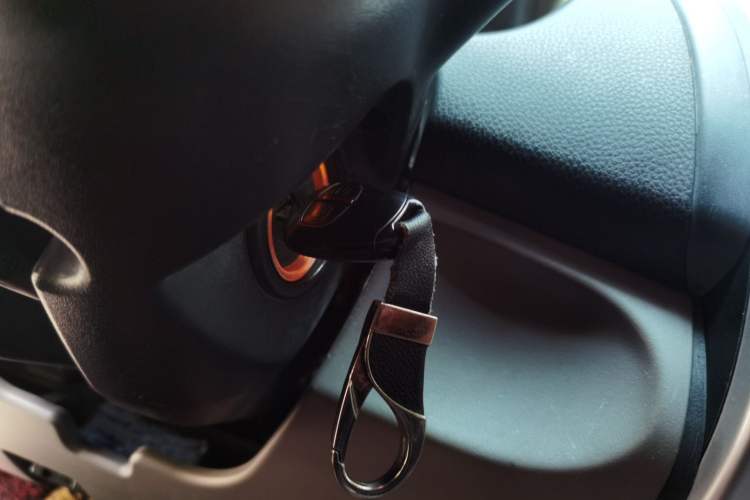 Used Mitsubishi Pajero Sport 2013 2.4L Manual Two-Wheel Drive Comfort Edition Vehicle Key