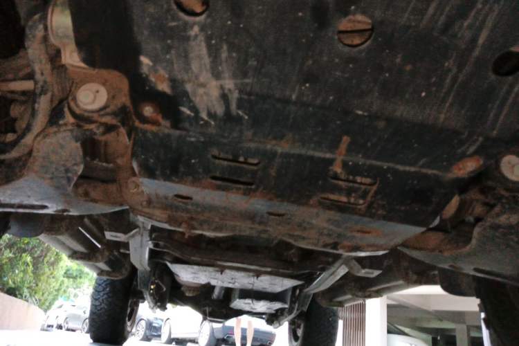 Used Mitsubishi Pajero Sport 2013 3.0L Automatic 4x4 Executive Edition Chassis Front
