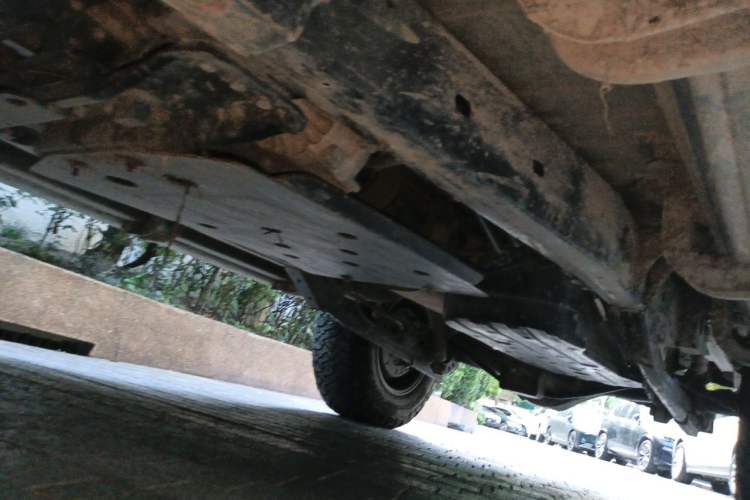 Used Mitsubishi Pajero Sport 2013 3.0L Automatic 4x4 Executive Edition Chassis Front Left
