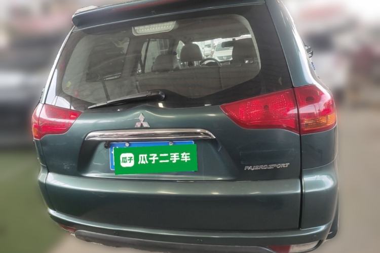 Used Mitsubishi Pajero Sport 2013 3.0L Automatic Two-Wheel Drive Luxury Edition Rear