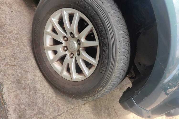 Used Mitsubishi Pajero Sport 2013 3.0L Automatic 4x4 Flagship Edition Right Front Wheel Hub