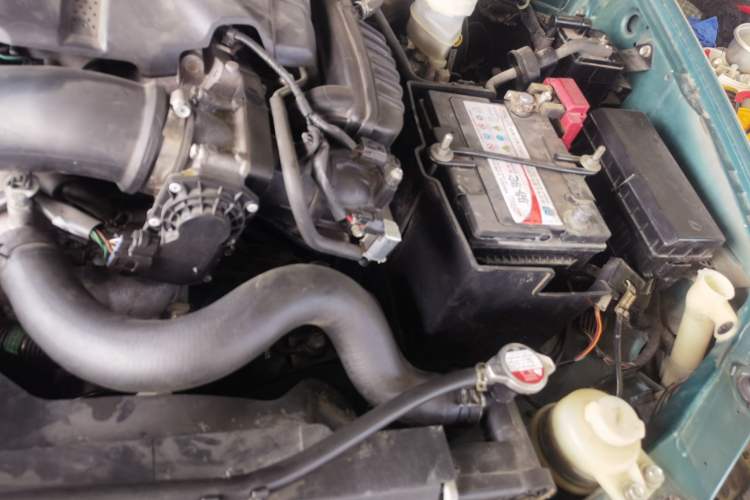 Used Mitsubishi Pajero Sport 2013 3.0L Automatic Two-Wheel Drive Luxury Edition Engine Bay Left