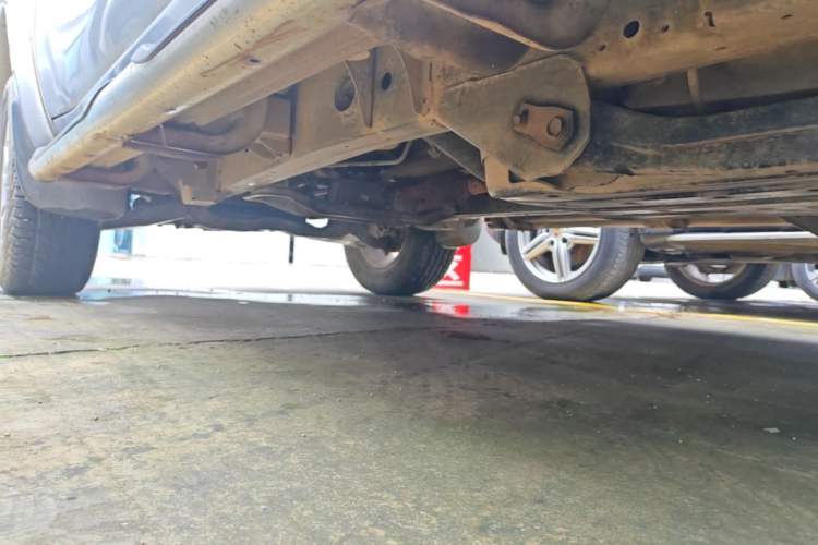 Used Mitsubishi Pajero Sport 2013 2.4L Manual Two-Wheel Drive Comfort Edition Chassis Rear Left